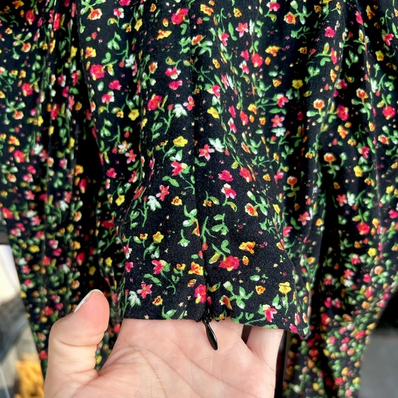 AFRM X NORDSTROM Spring Garden Ditsy puff sleeve cropped blouse - Picture 10 of 16